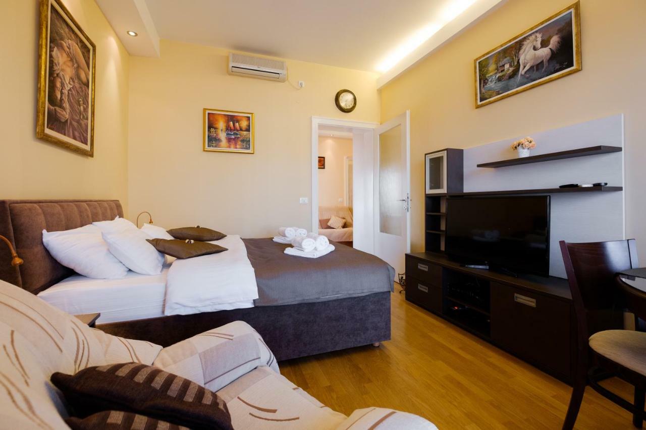 Jolie Apartment เบลเกรด ภายนอก รูปภาพ